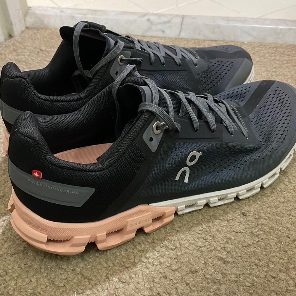 ON Cloud shoes